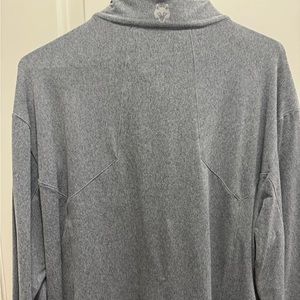 Greyson full zip size large